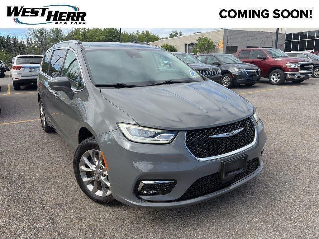 Certified Used 2021 Ceramic Gray Clearcoat Chrysler Touring L AWD image 11