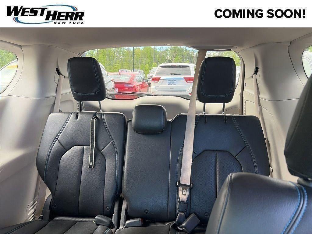 Certified Used 2021 Ceramic Gray Clearcoat Chrysler Touring L AWD image 17