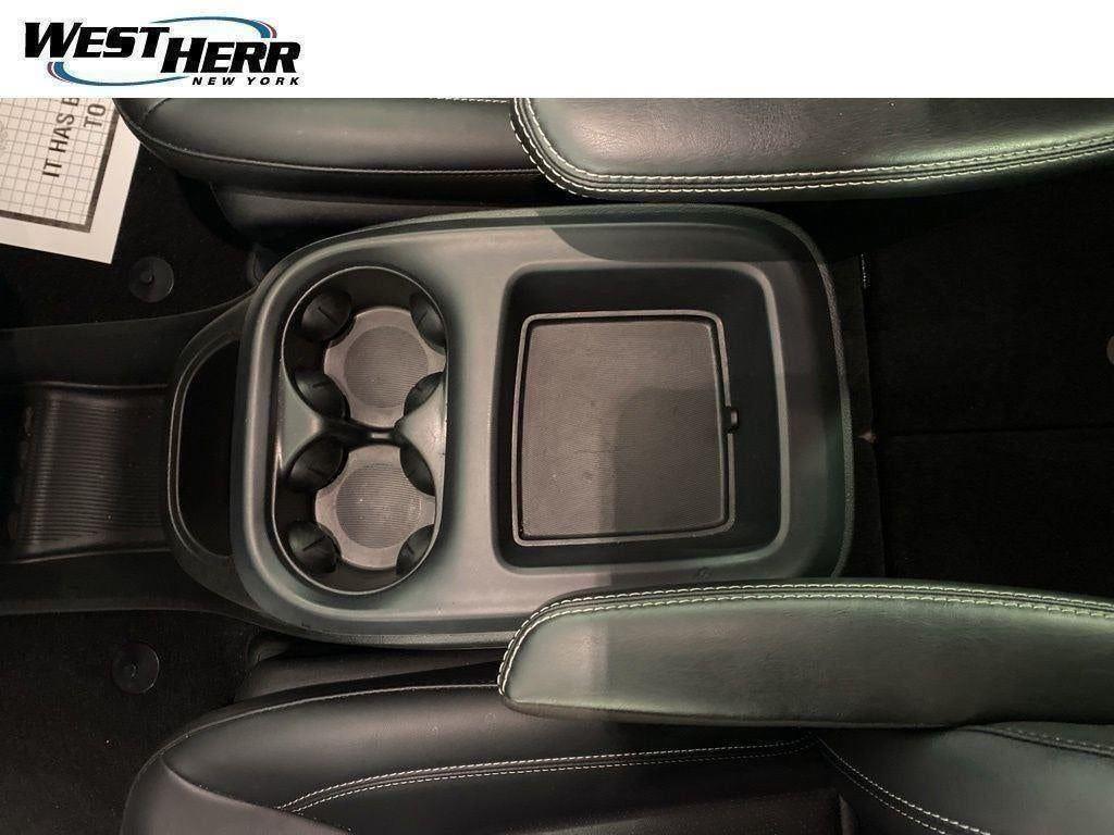 Used 2026 Red Hot Pearlcoat Chrysler Select image 35