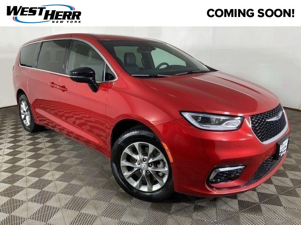 Red Hot Pearlcoat 2026 Chrysler Pacifica Select AWD Minivan All-Wheel Drive 9-Speed Automatic