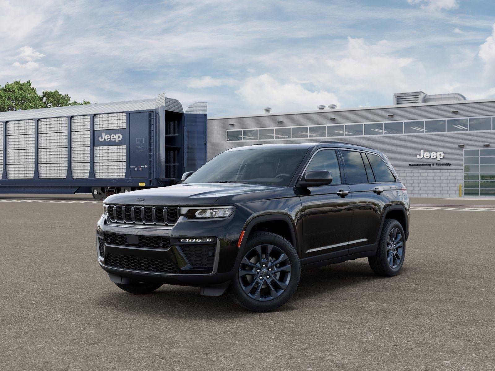 New 2026 Diamond Black Crystal Pearl-Coat Exterior Paint Jeep GRAND CHEROKEE 85TH ANNIVERSAR image 52
