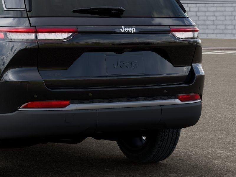 New 2026 Diamond Black Crystal Pearl-Coat Exterior Paint Jeep GRAND CHEROKEE 85TH ANNIVERSAR image 64