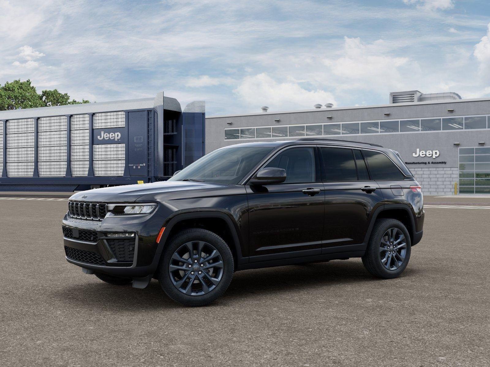 New 2026 Diamond Black Crystal Pearl-Coat Exterior Paint Jeep GRAND CHEROKEE 85TH ANNIVERSAR image 79