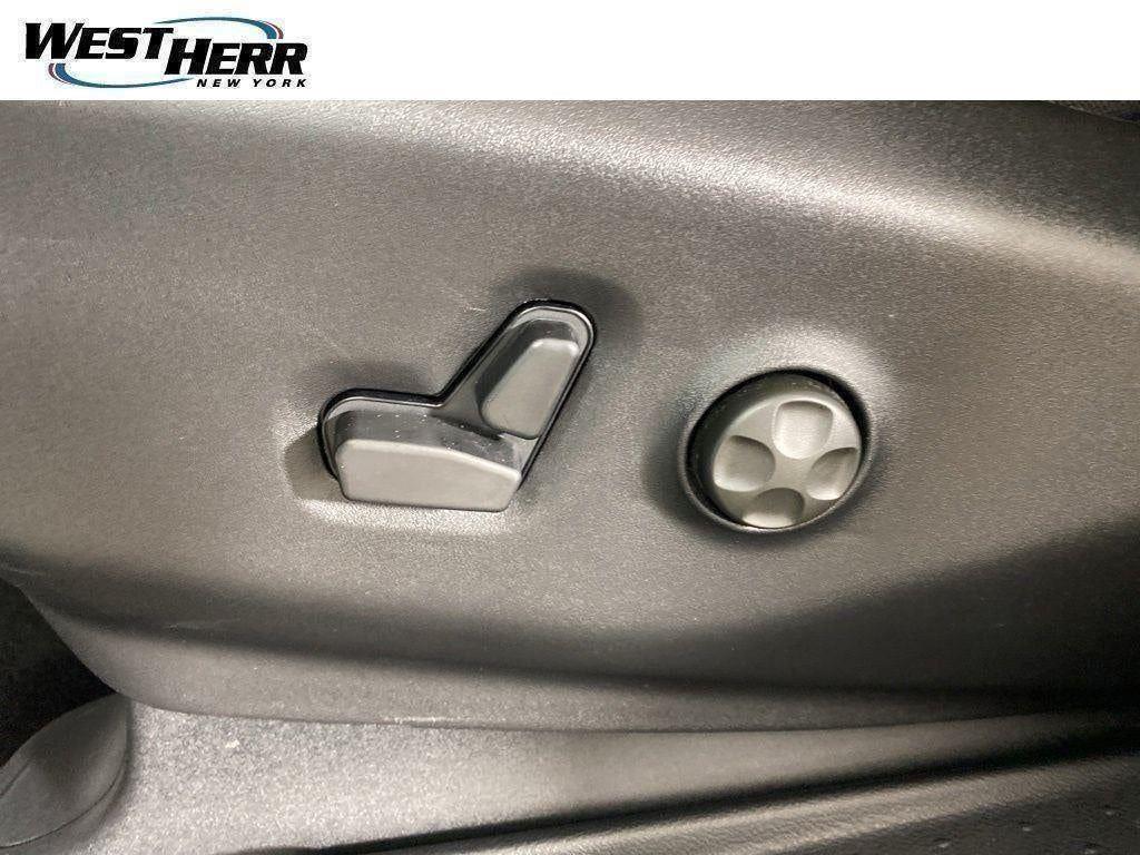 Used 2026 Bright White Clearcoat Chrysler Select image 14