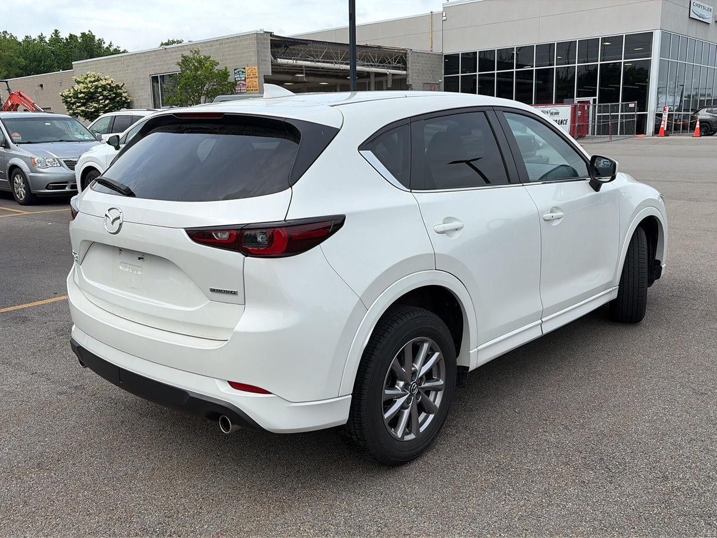 Used 2024 Rhodium White Metallic Mazda 2.5 S Select image 6