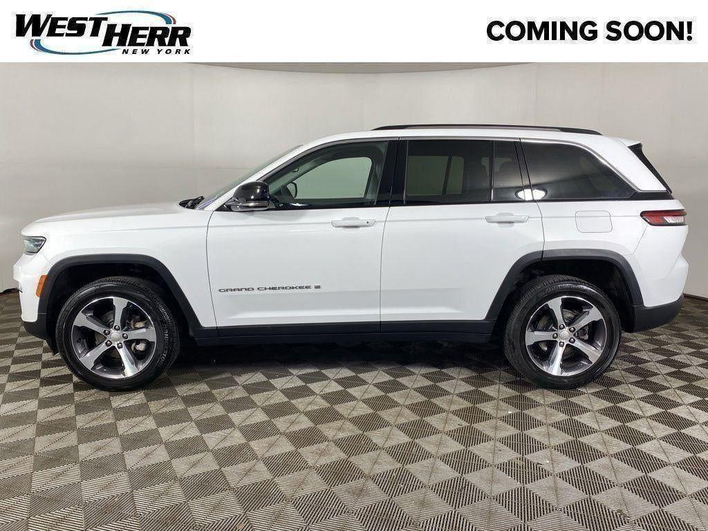 Certified Used 2023 Bright White Clearcoat Jeep Limited 4x4 image 57