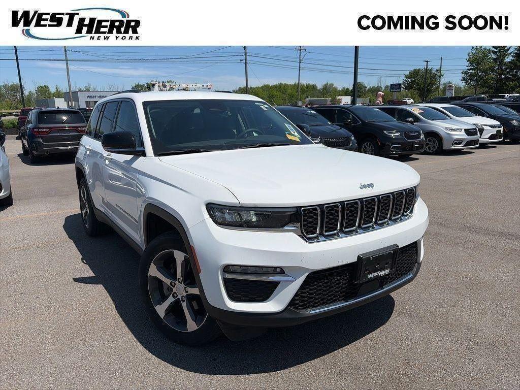 Certified Used 2023 Bright White Clearcoat Jeep Limited 4x4 image 31