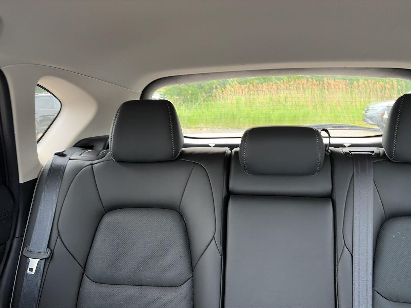 Used 2024 Rhodium White Metallic Mazda 2.5 S Select image 73