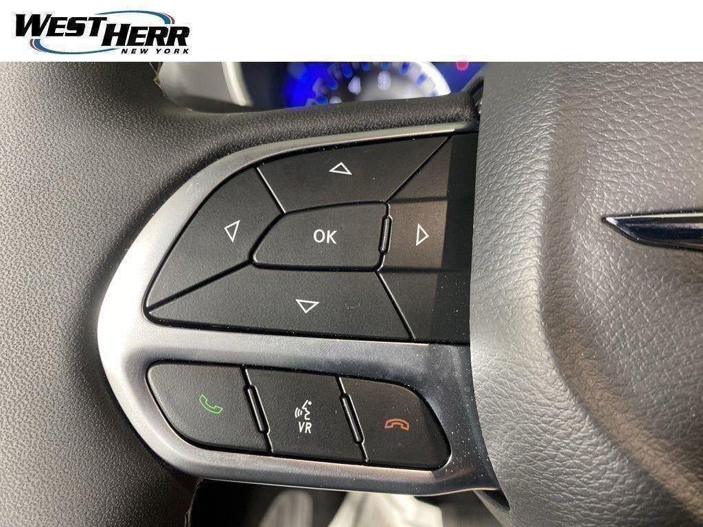 Used 2026 Red Hot Pearlcoat Chrysler Select AWD image 41
