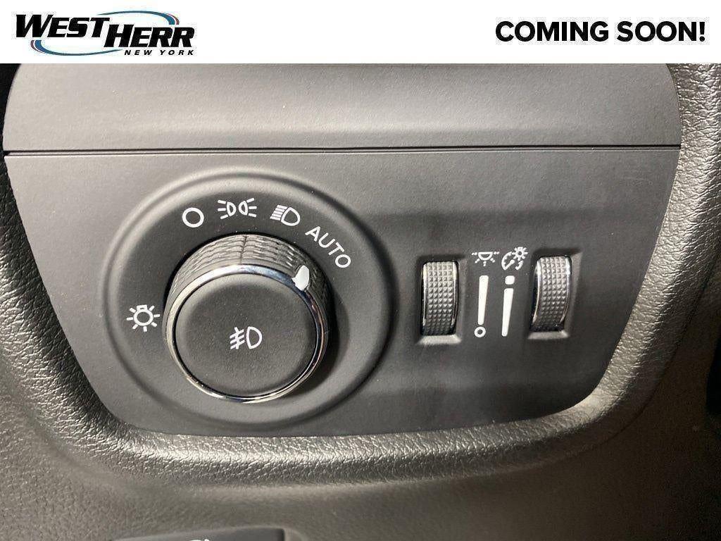Certified Used 2023 Bright White Clearcoat Jeep Limited 4x4 image 43