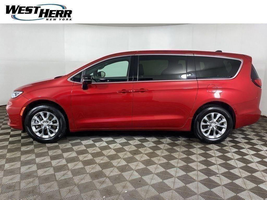 Used 2026 Red Hot Pearlcoat Chrysler Select AWD image 55