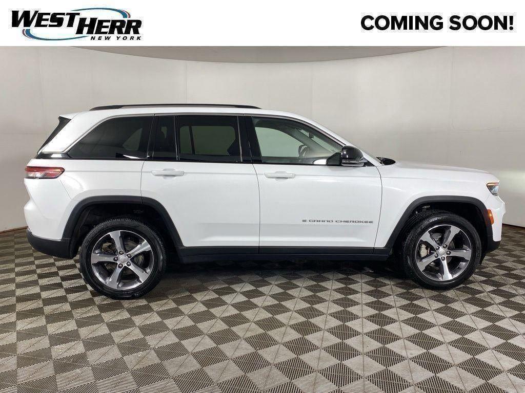 Certified Used 2023 Bright White Clearcoat Jeep Limited 4x4 image 24