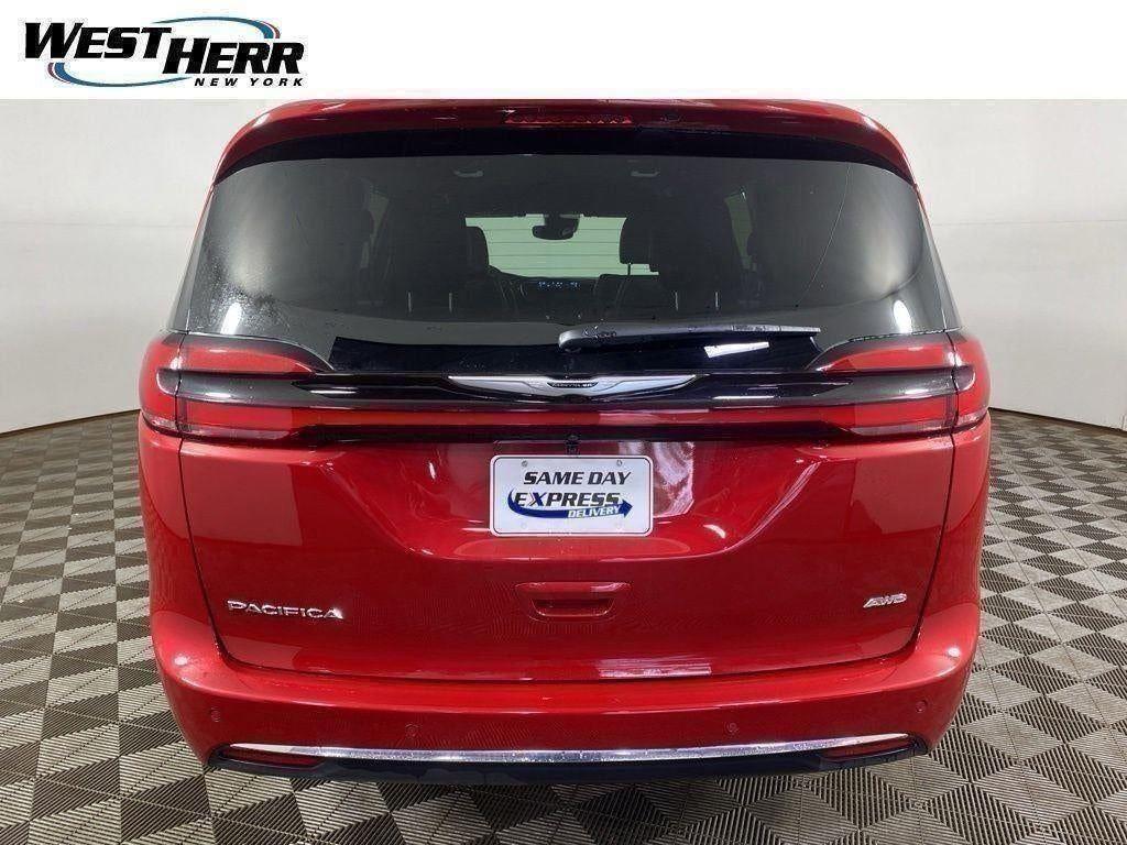 Used 2026 Red Hot Pearlcoat Chrysler Select AWD image 49