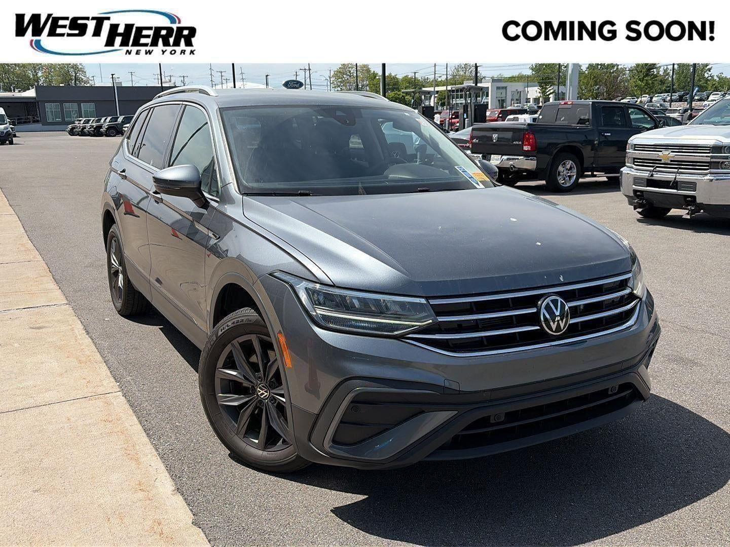 Used 2023 Platinum Gray Metallic Volkswagen SE image 79