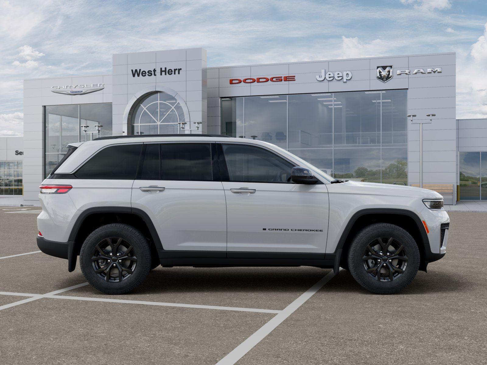New 2026 Bright White Clear-Coat Exteri Jeep GRAND CHEROKEE LAREDO ALTITUDE image 21