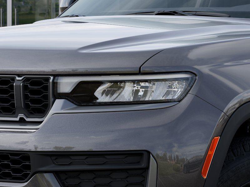 New 2026 Baltic Gray Metallic Clear-Coa Jeep GRAND CHEROKEE LAREDO ALTITUDE image 10
