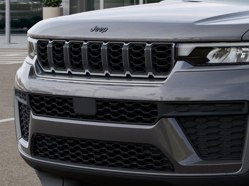 New 2026 Baltic Gray Metallic Clear-Coa Jeep GRAND CHEROKEE LAREDO ALTITUDE image 11