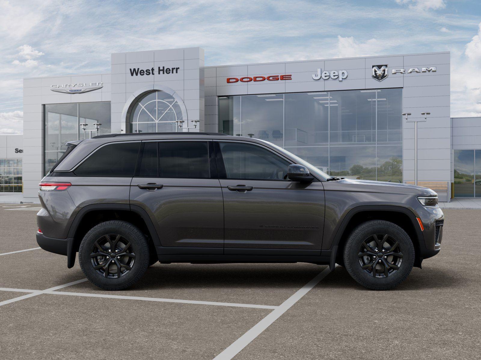 New 2026 Baltic Gray Metallic Clear-Coa Jeep GRAND CHEROKEE LAREDO ALTITUDE image 21