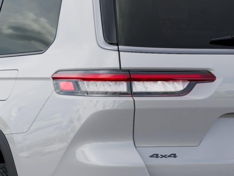 New 2026 Bright White Clear-Coat Exteri Jeep GRAND CHEROKEE L LAREDO ALTITU image 9