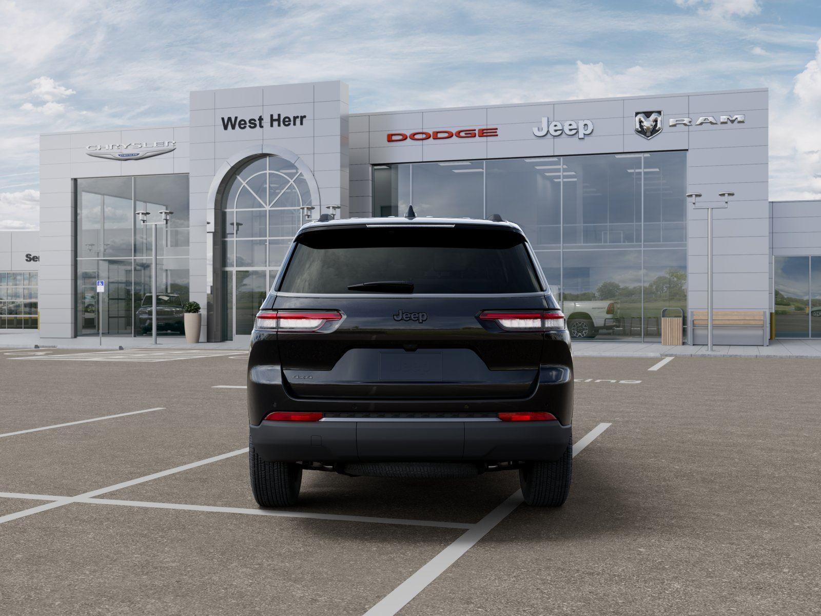 New 2026 Diamond Black Crystal Pearl-Co Jeep GRAND CHEROKEE L LAREDO ALTITU image 7