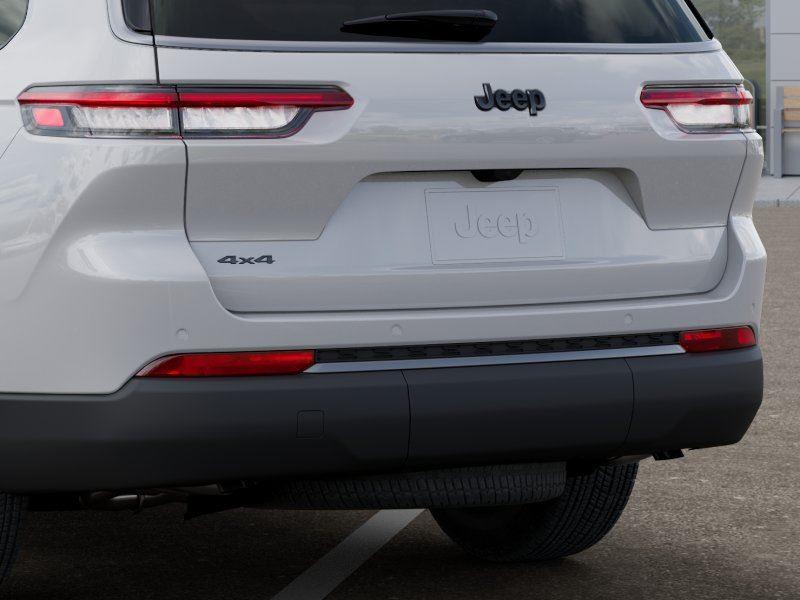 New 2026 Bright White Clear-Coat Exteri Jeep GRAND CHEROKEE L LAREDO ALTITU image 13