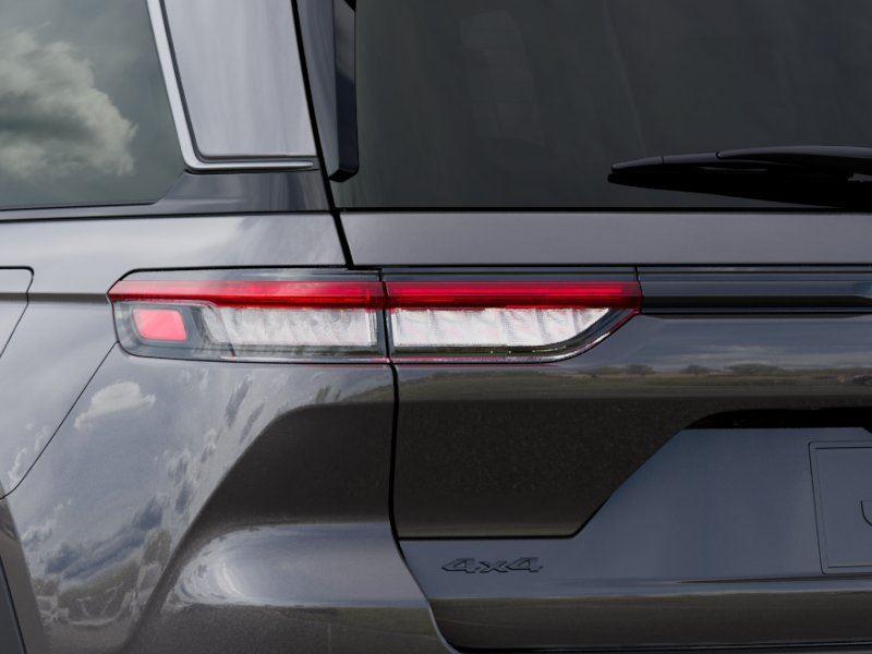 New 2026 Baltic Gray Metallic Clear-Coa Jeep GRAND CHEROKEE LAREDO ALTITUDE image 9