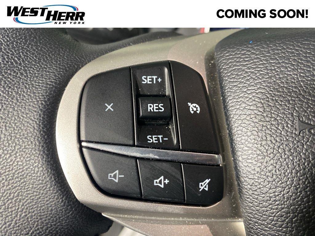 Used 2024 Silver Metallic Ford XLT image 13