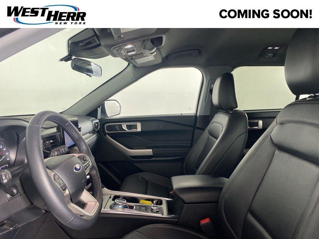 Used 2024 Silver Metallic Ford XLT image 16