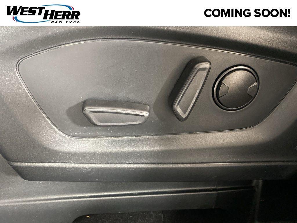 Used 2024 Silver Metallic Ford XLT image 17