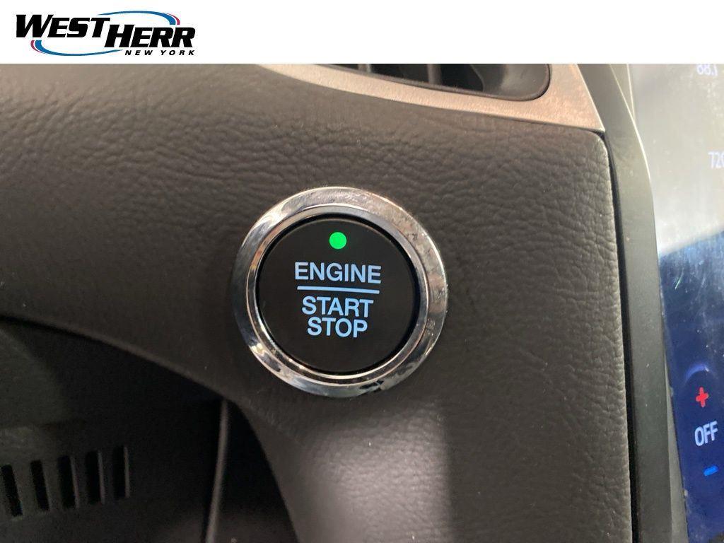 Used 2024 Oxford White Ford SEL image 9