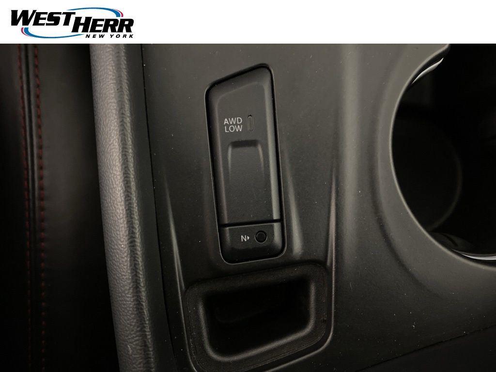 Certified Used 2025 Frostbite Pearl Dodge R/T image 8