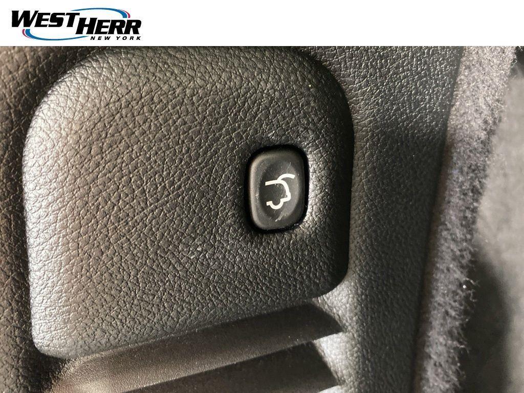 Certified Used 2025 Frostbite Pearl Dodge R/T image 21