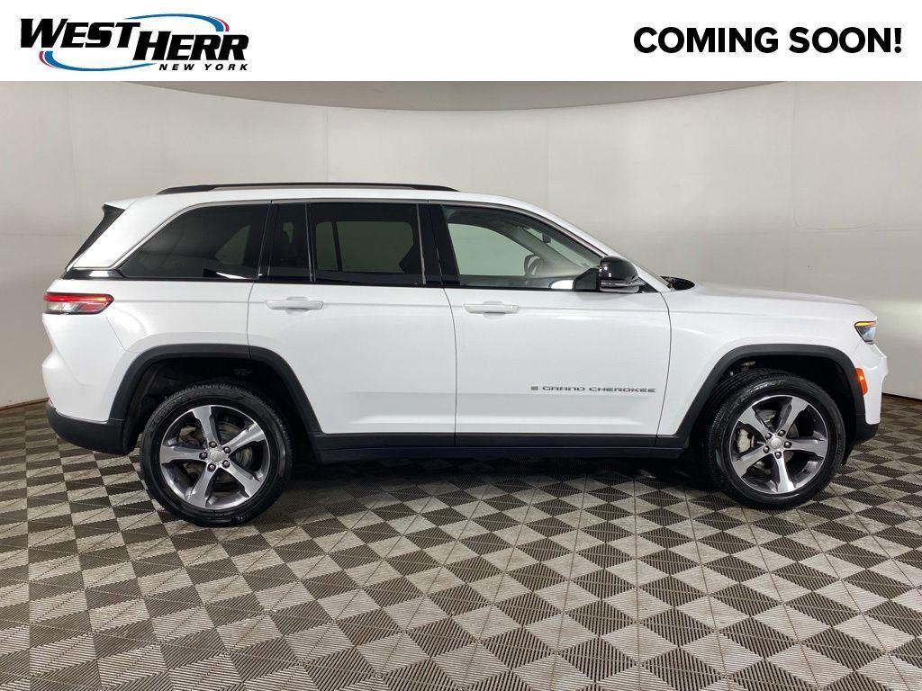 Certified Used 2023 Bright White Clearcoat Jeep Limited 4x4 image 24