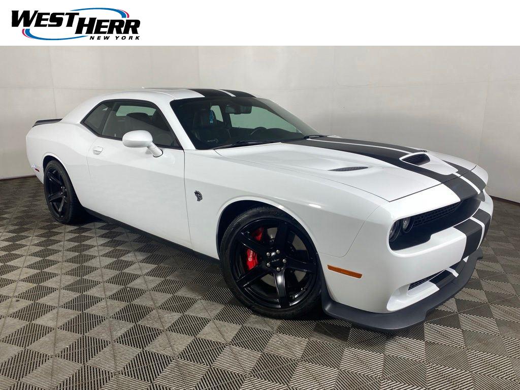 White Knuckle Clearcoat 2017 Dodge Challenger Coupe Rear-Wheel Drive 8-Speed Automatic