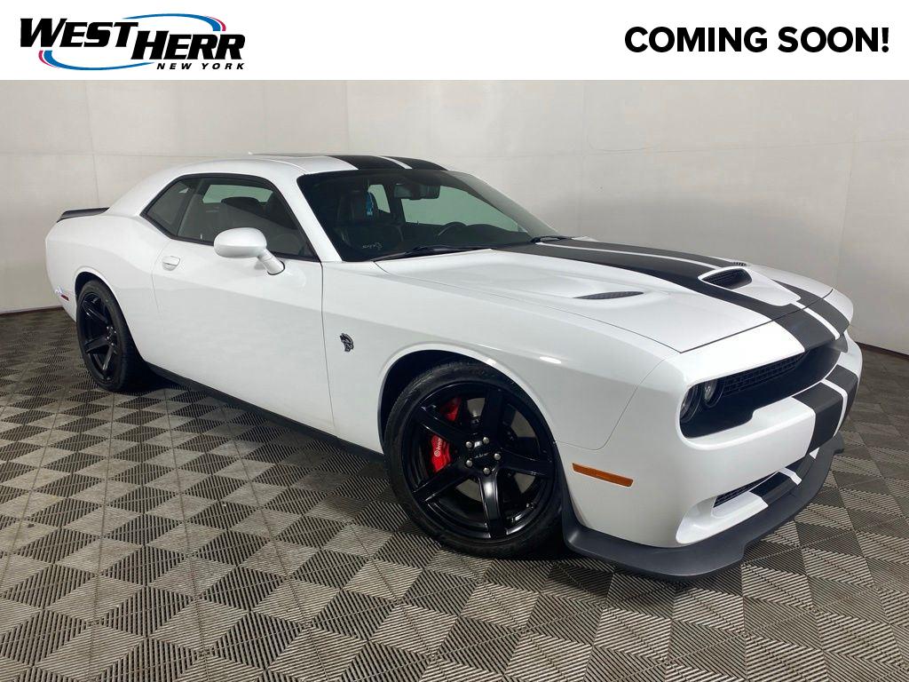 White Knuckle Clearcoat 2017 Dodge Challenger Coupe Rear-Wheel Drive 8-Speed Automatic