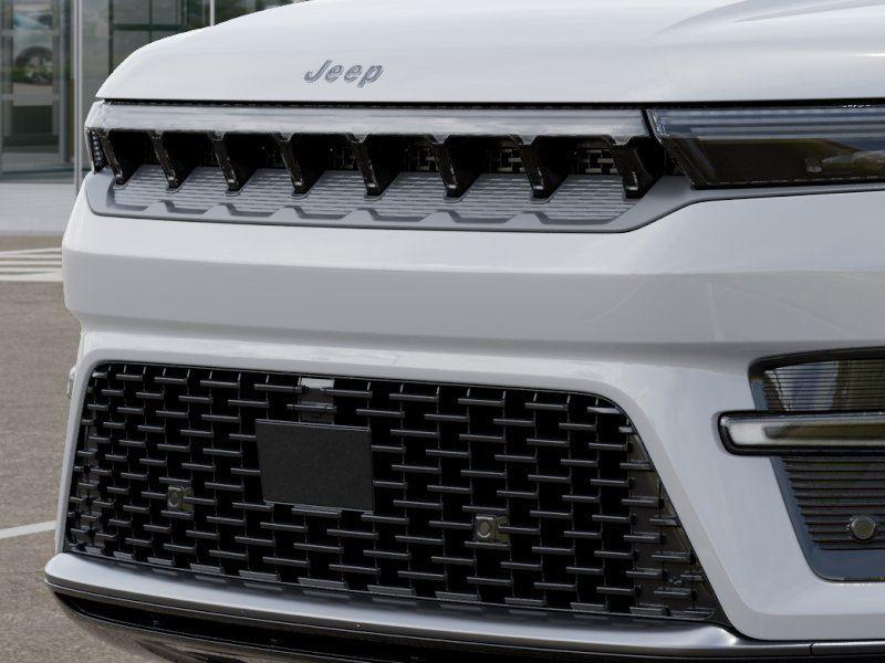 New 2026 Bright White Clear-Coat Exteri Jeep GRAND WAGONEER LIMITED ALTITUD image 11