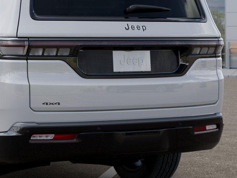 New 2026 Bright White Clear-Coat Exteri Jeep GRAND WAGONEER LIMITED ALTITUD image 13