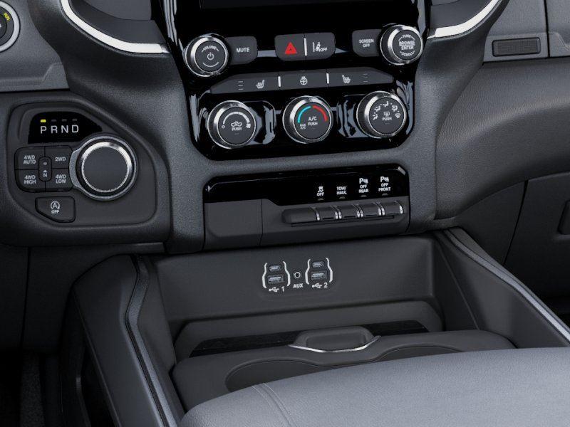 New 2026 Granite Crystal Metallic Clear-Coat Exterior Paint RAM RAM 1500 BIG HORN CREW CAB 4X4 image 24