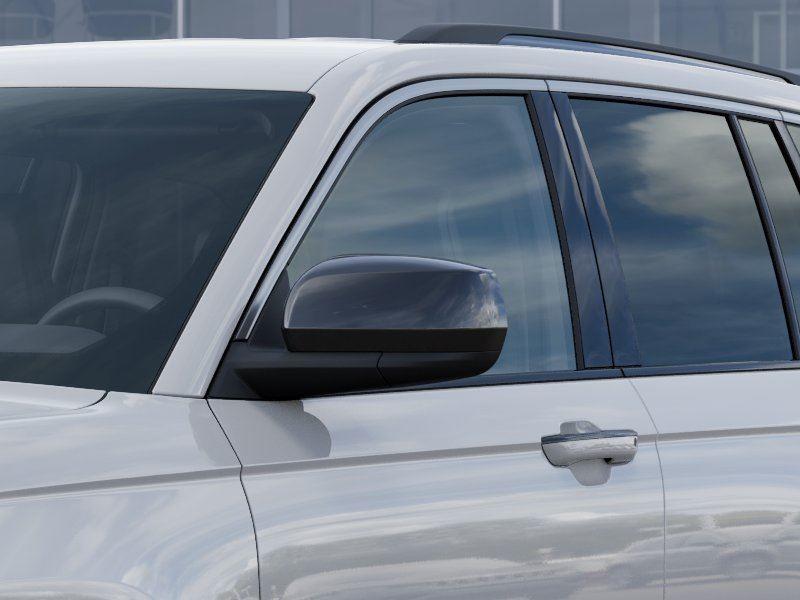 New 2026 Bright White Clear-Coat Exteri Jeep GRAND CHEROKEE LAREDO ALTITUDE image 12