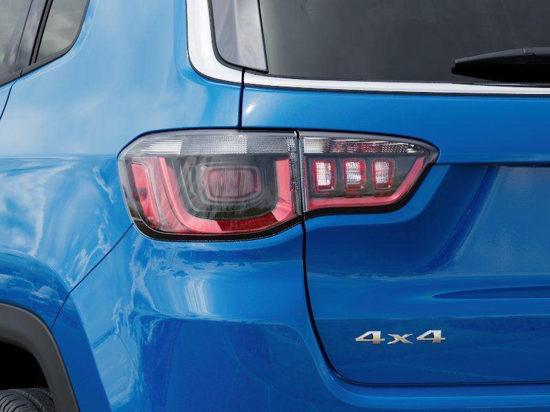 New 2026 Hydro Blue Pearl-Coat Exterior Jeep COMPASS LIMITED ALTITUDE 4X4 image 9
