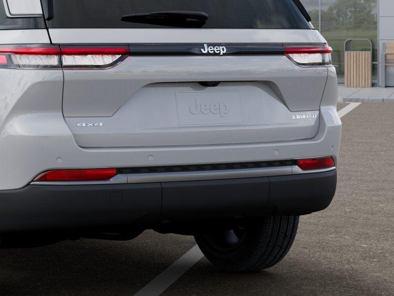 New 2026 Bright White Clear-Coat Exterior Paint Jeep Limited image 13