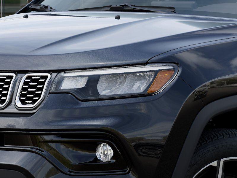New 2026 Diamond Black Crystal Pearl-Coat Exterior Paint Jeep COMPASS LIMITED 4X4 image 10