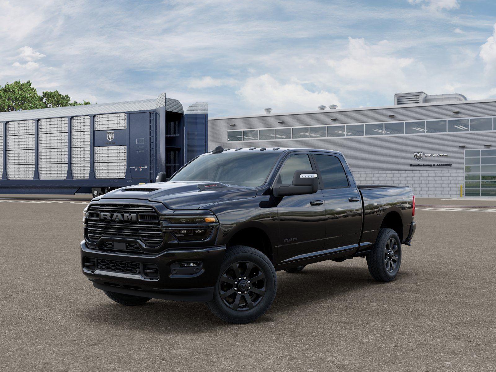 Diamond Black Crystal Pearlcoat 2026 RAM 2500 Pickup Truck Four-Wheel Drive 8-Speed Automatic