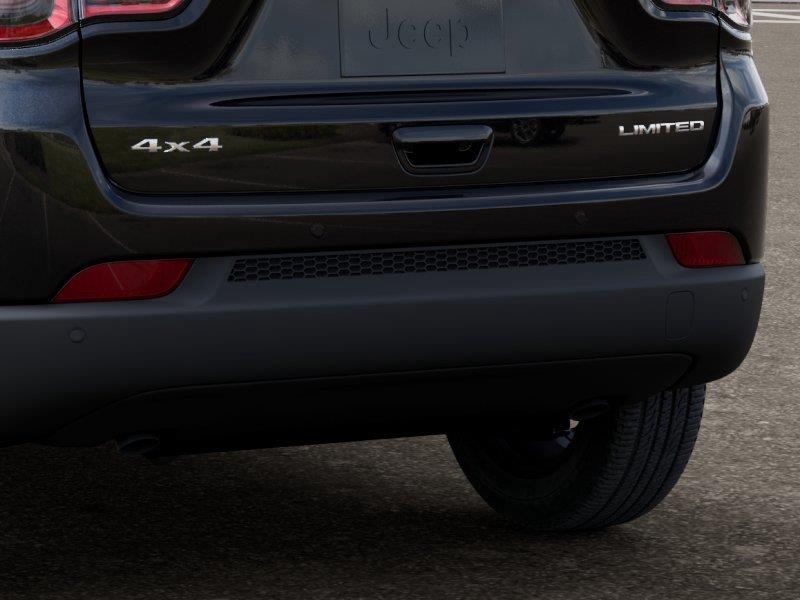 New 2026 Diamond Black Crystal Pearlcoat Jeep Limited image 13