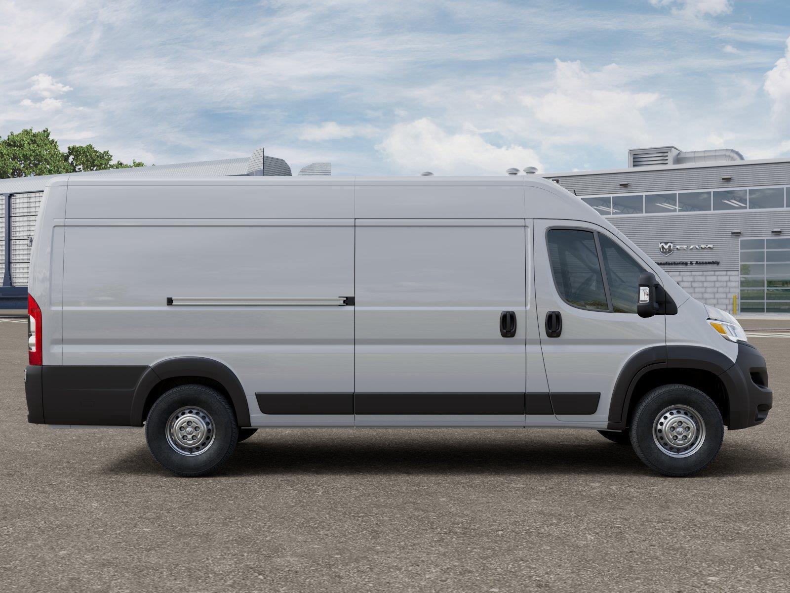 New 2026 Bright White Clearcoat Ram Tradesman image 21