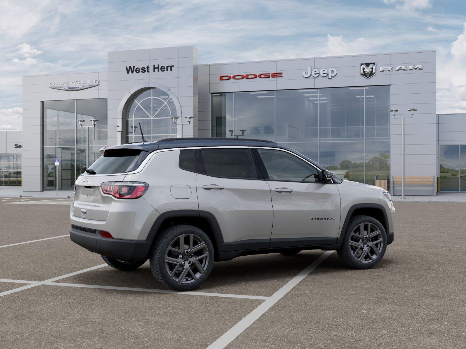New 2026 Silver Zynith Metallic Clear-C Jeep COMPASS LIMITED ALTITUDE 4X4 image 4