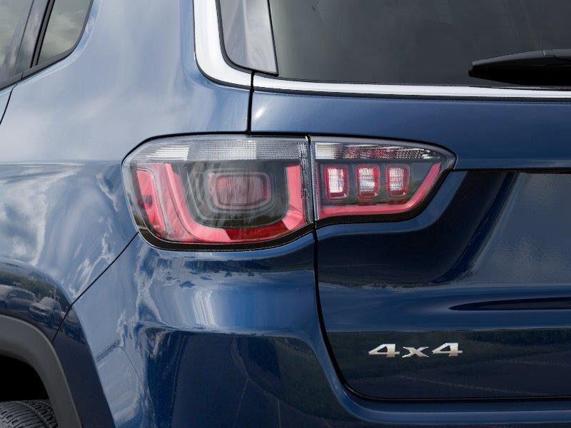 New 2026 Fathom Blue Pearl-Coat Exterio Jeep COMPASS LIMITED 4X4 image 9