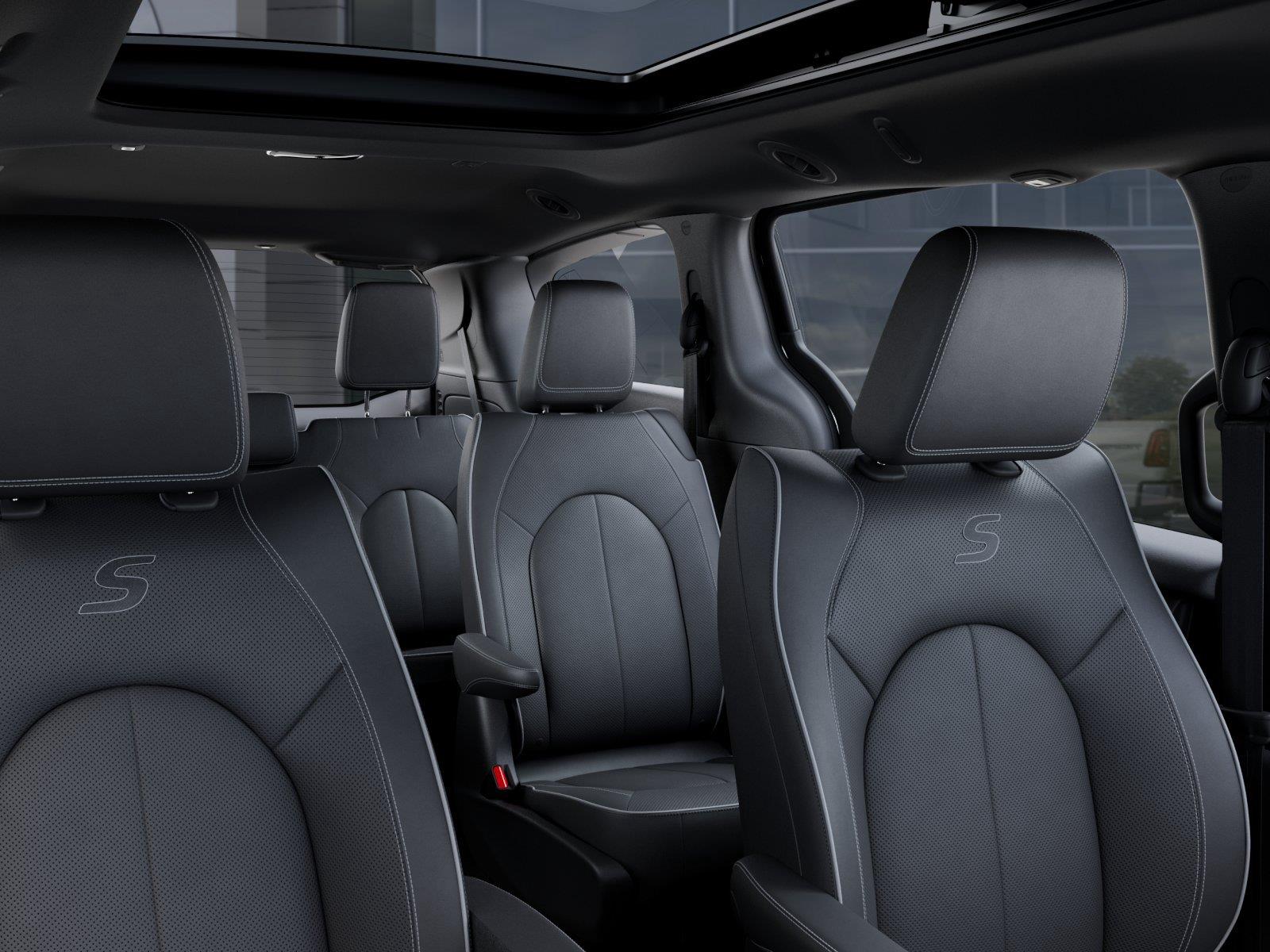New 2027 Diamond Black Crystal Pearlcoat Chrysler Limited image 26