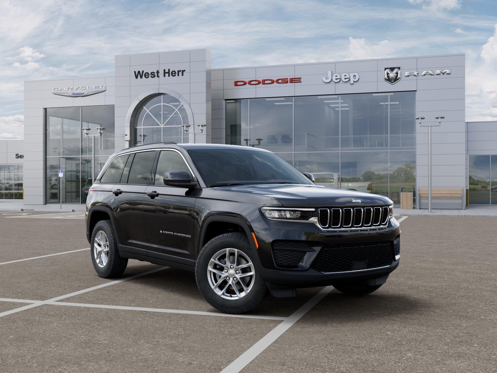 New 2026 Diamond Black Crystal Pearlcoat Jeep Laredo X image 5