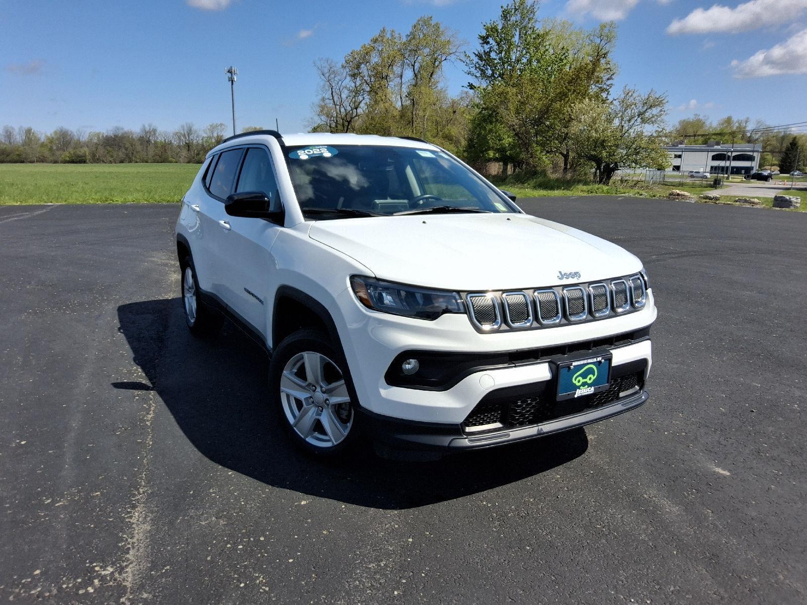 2022 Jeep Compass Latitude 4WD